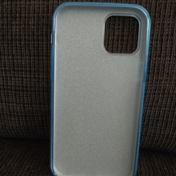 iphone 12 Max Case - Picture 4 of 4